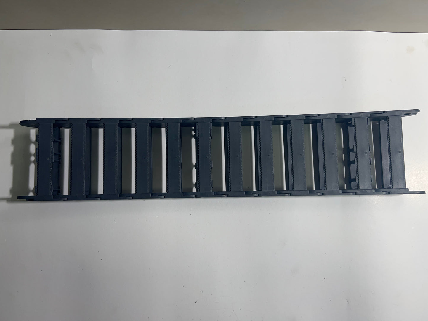 Igus 2500.10.100 Energy Chain Cable Carrier – Lot of 11pcs