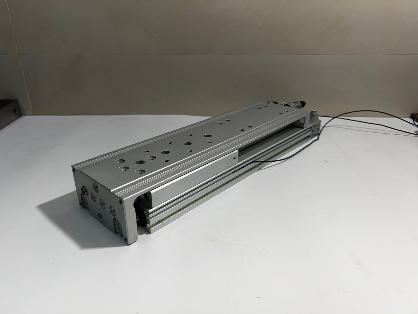 Aventics R412019043 Slide Cylinder 10Bar with Sensor & 1.2m Cable