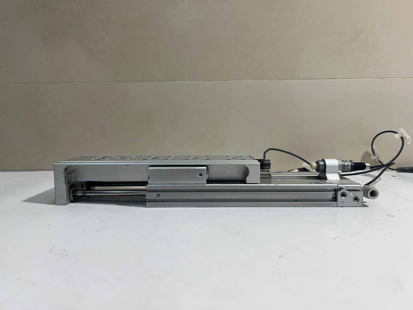 Aventics R412019187 Slide Cylinder 10Bar with 2 Sensors