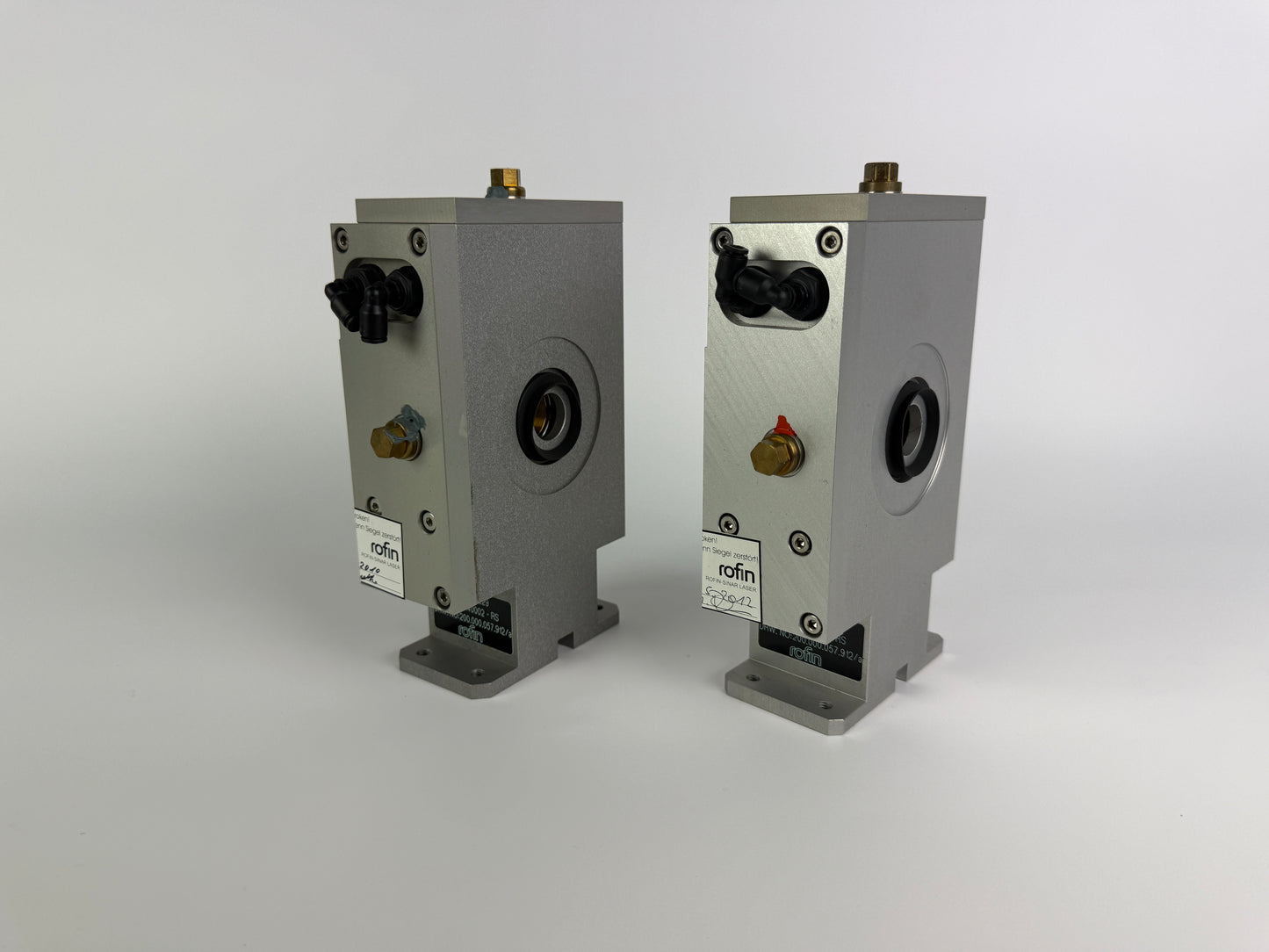 1x Rofin 101 112 229 Cooled Laser In-Beam Focuser Lens / Filter Module