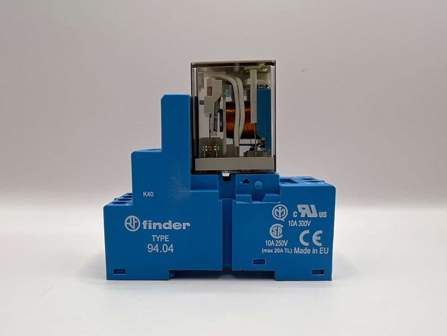 1x Finder 94.04 Relay Socket