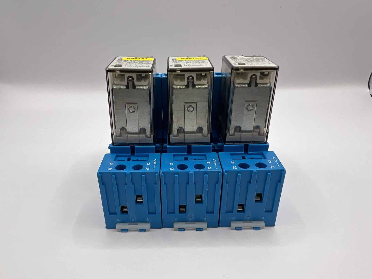 1x Finder 94.04 Relay Socket