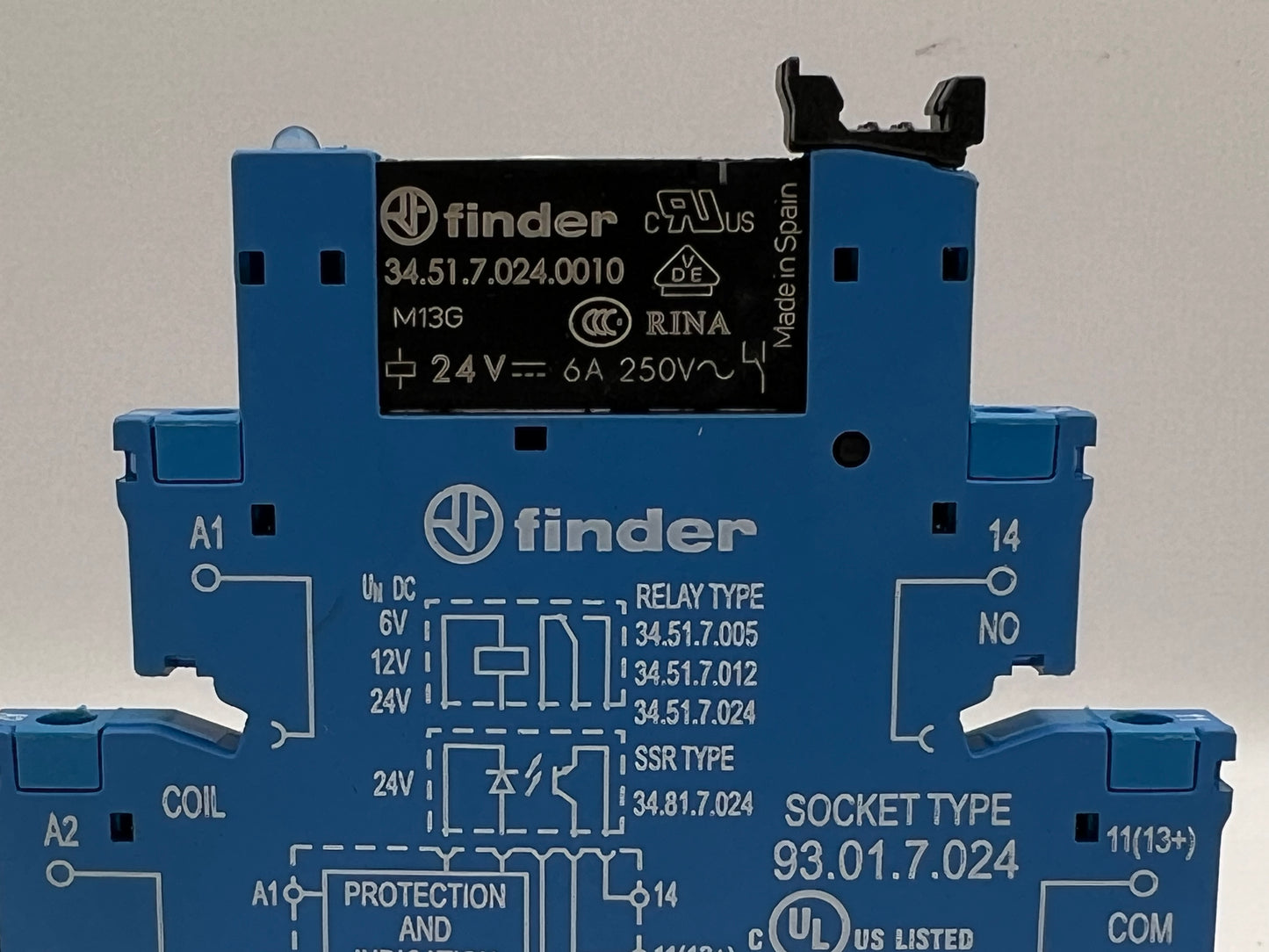 Lot of 2 Finder 93.01.7.024 Relay Sockets + 34.51.7.024.0010 24V 6A Relays