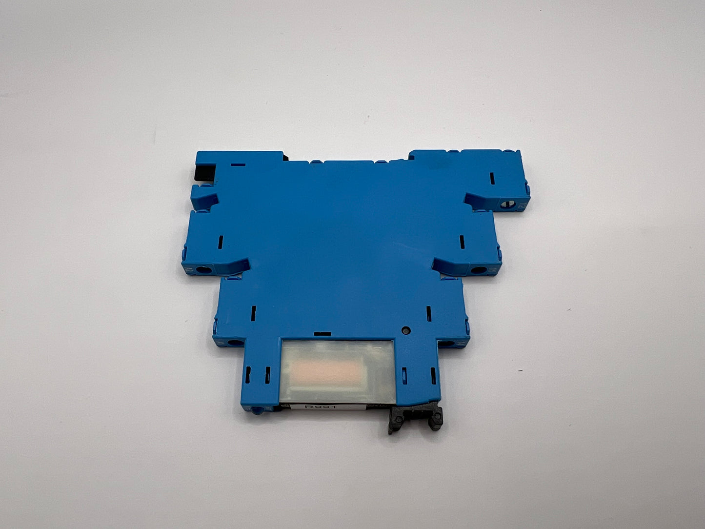 Lot of 2 Finder 93.01.7.024 Relay Sockets + 34.51.7.024.0010 24V 6A Relays
