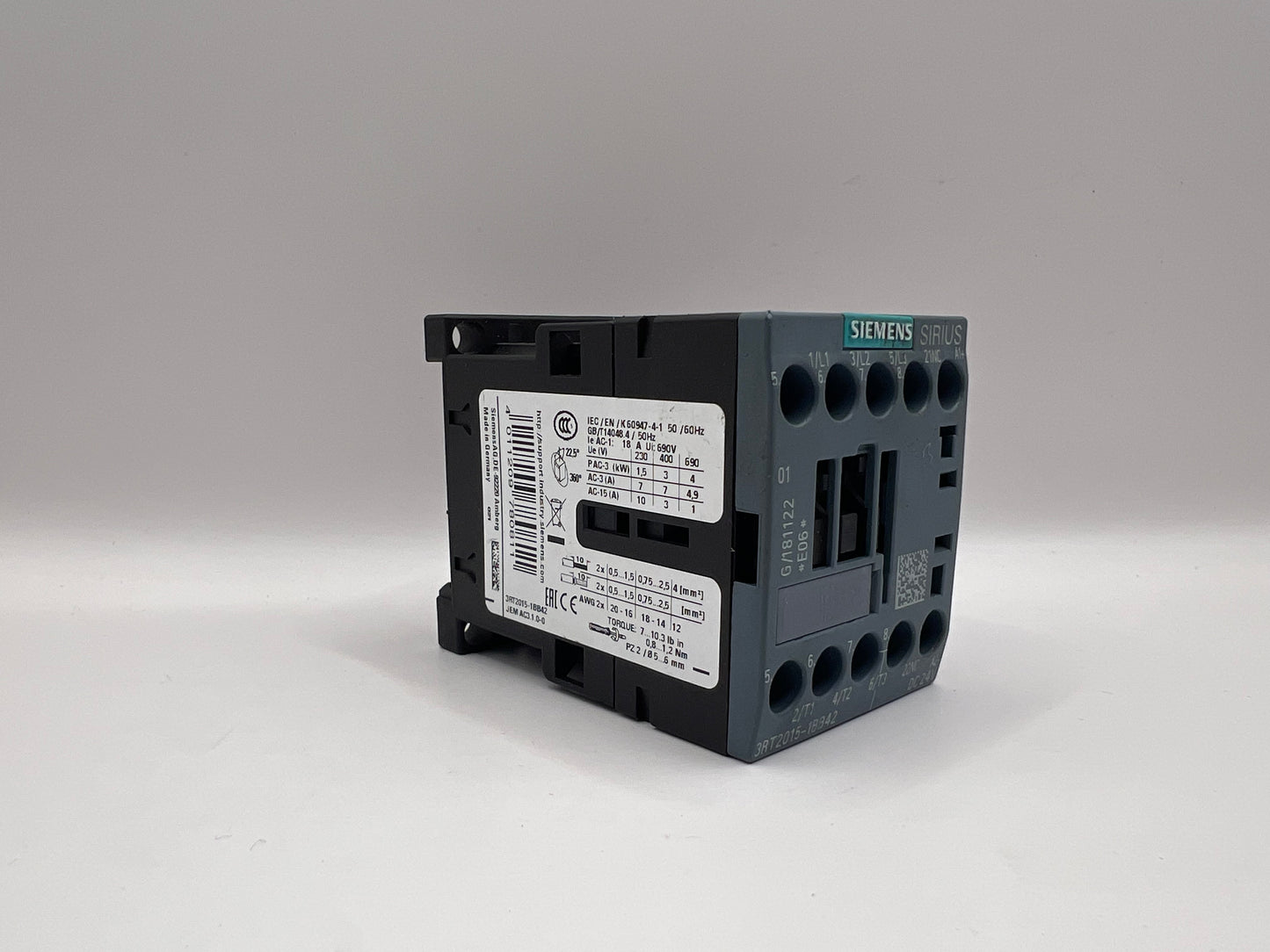 Siemens SIRIUS 3RT2015-1BB42 Contactor 24V AC Coil 3-Pole 7A