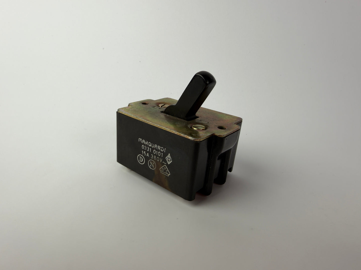 Marquardt 0331.0101 3-Pole Toggle Switch 15A 380V Industrial Power Switch