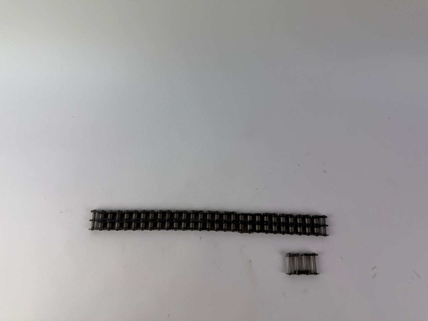 Renold England Double Roller Chain 22mm Width 27cm Length Industrial Chain