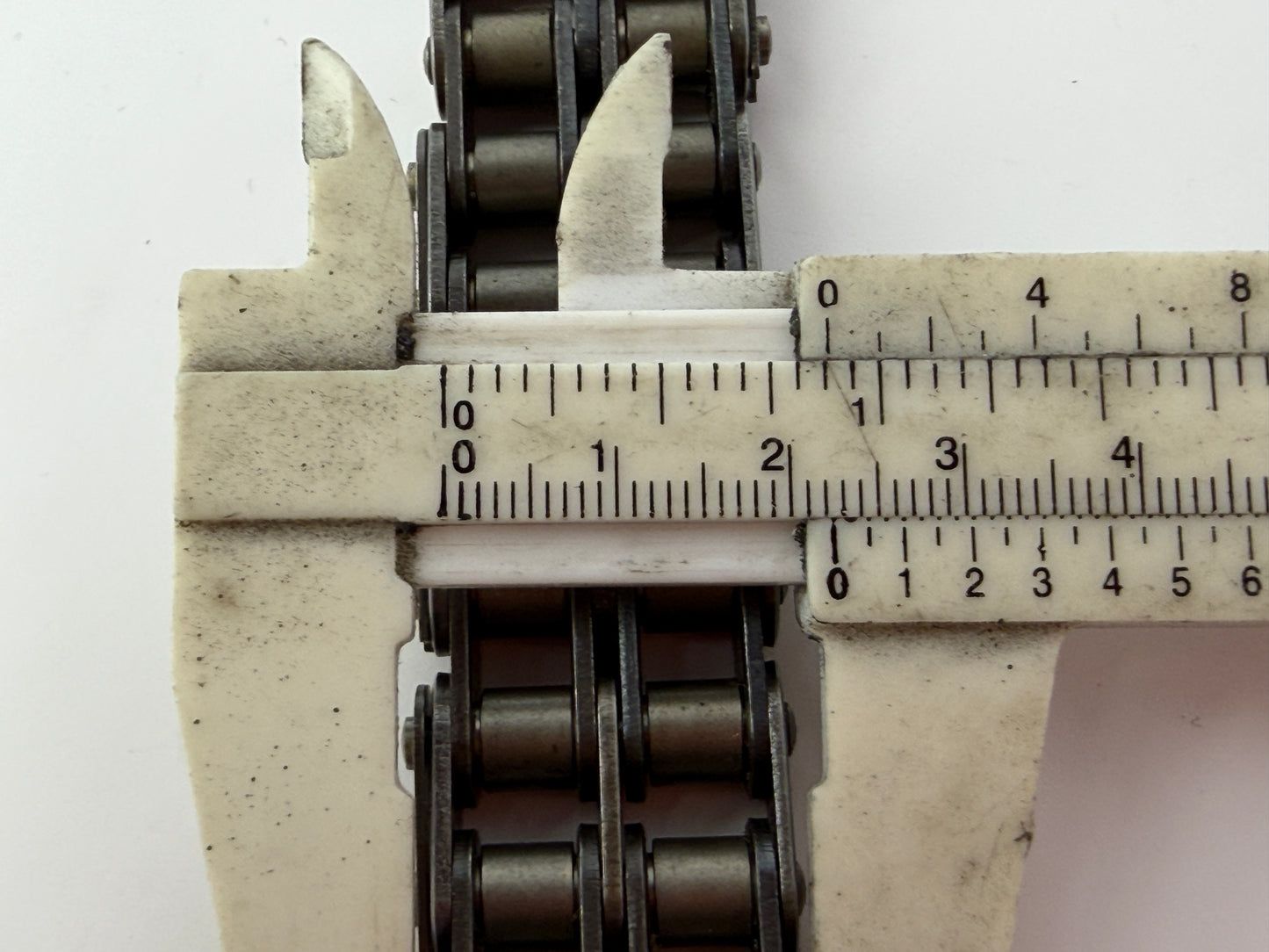 Renold England Double Roller Chain 22mm Width 27cm Length Industrial Chain