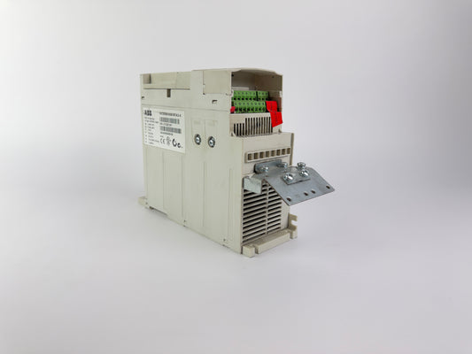 ABB ACS355-03E-07A3-4 Frequency Converter VFD 3kW 3HP 380-480V AC Drive