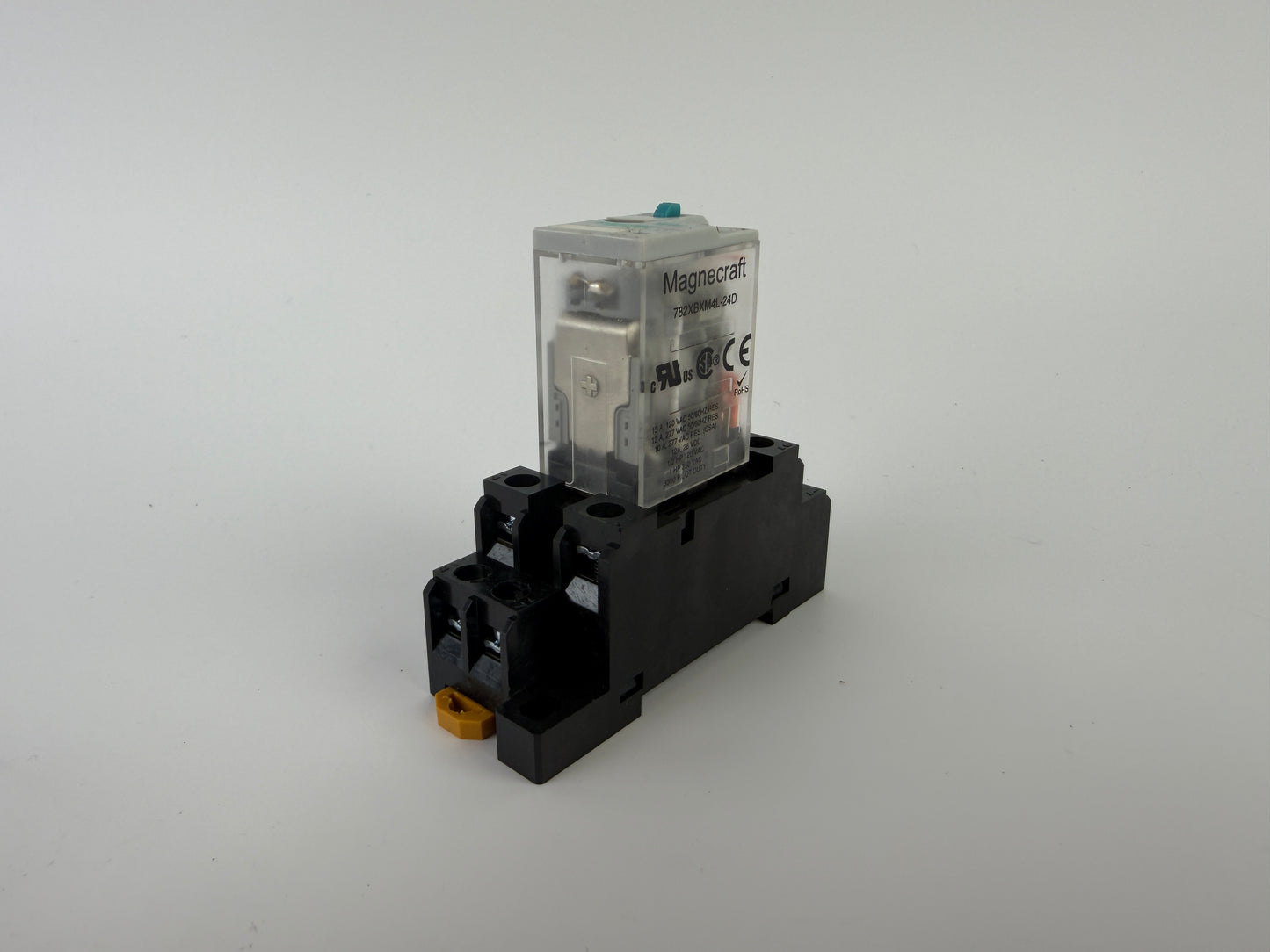 Magnecraft 782XBXM4L-24D Relay 24VDC + 2387H Base Socket Schneider Electric