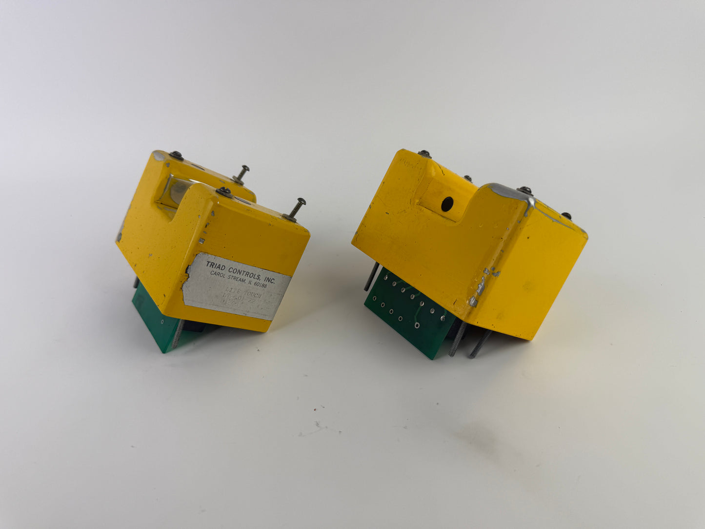 Lot of 2 Triad Controls LT-101-2P-1 Lite Touch Industrial Switch Untested