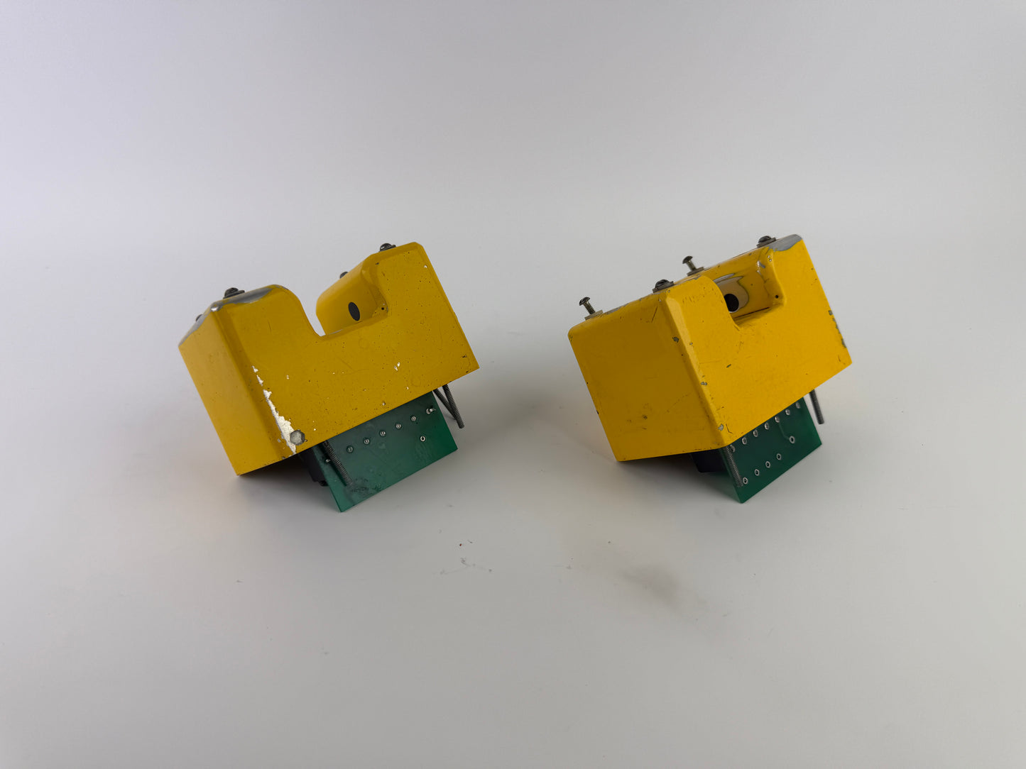Lot of 2 Triad Controls LT-101-2P-1 Lite Touch Industrial Switch Untested
