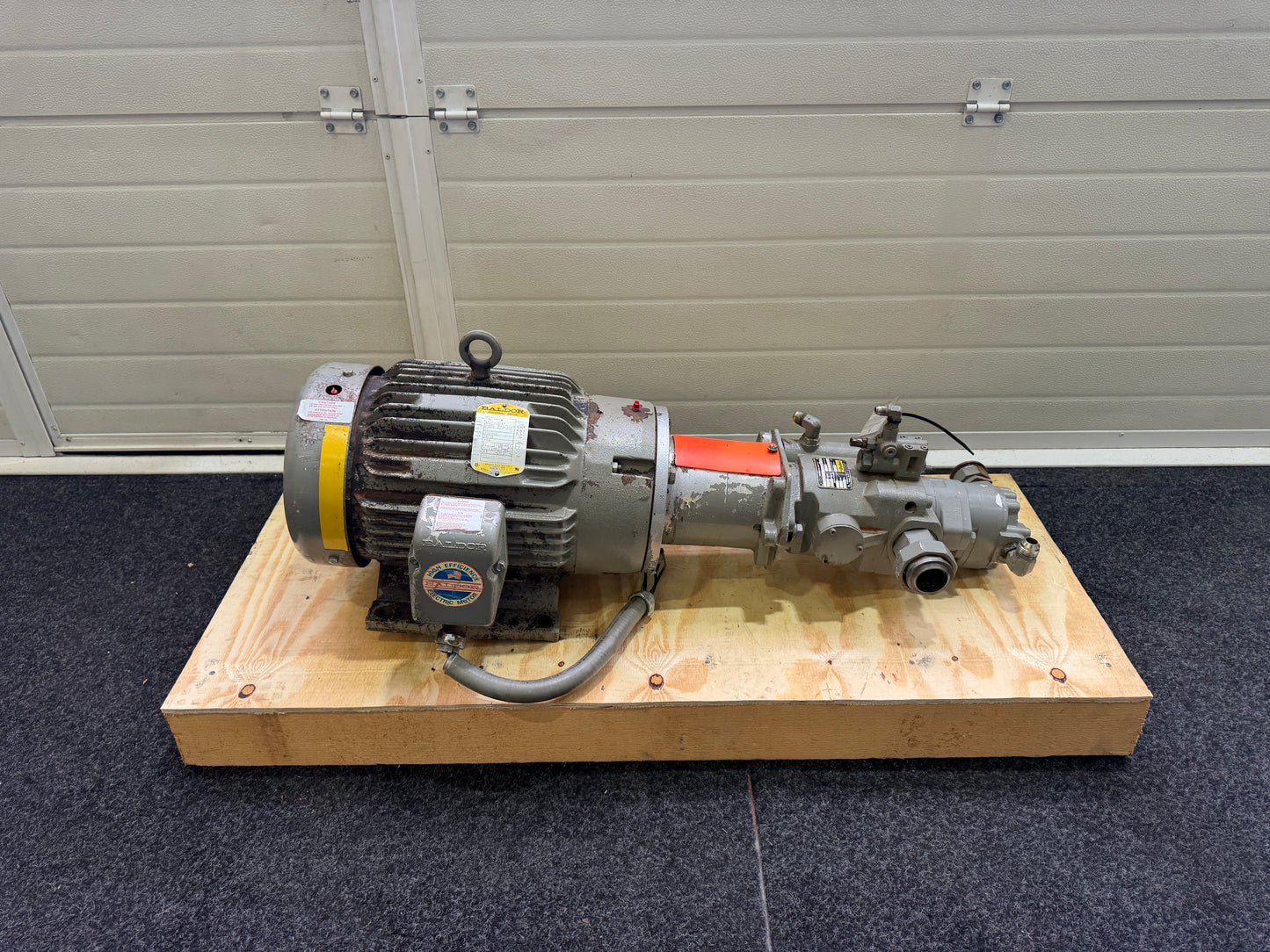 Parker PVP23303R26A2A20 Hydraulic Piston Pump + Baldor CM2333T 15HP Motor 230/460V