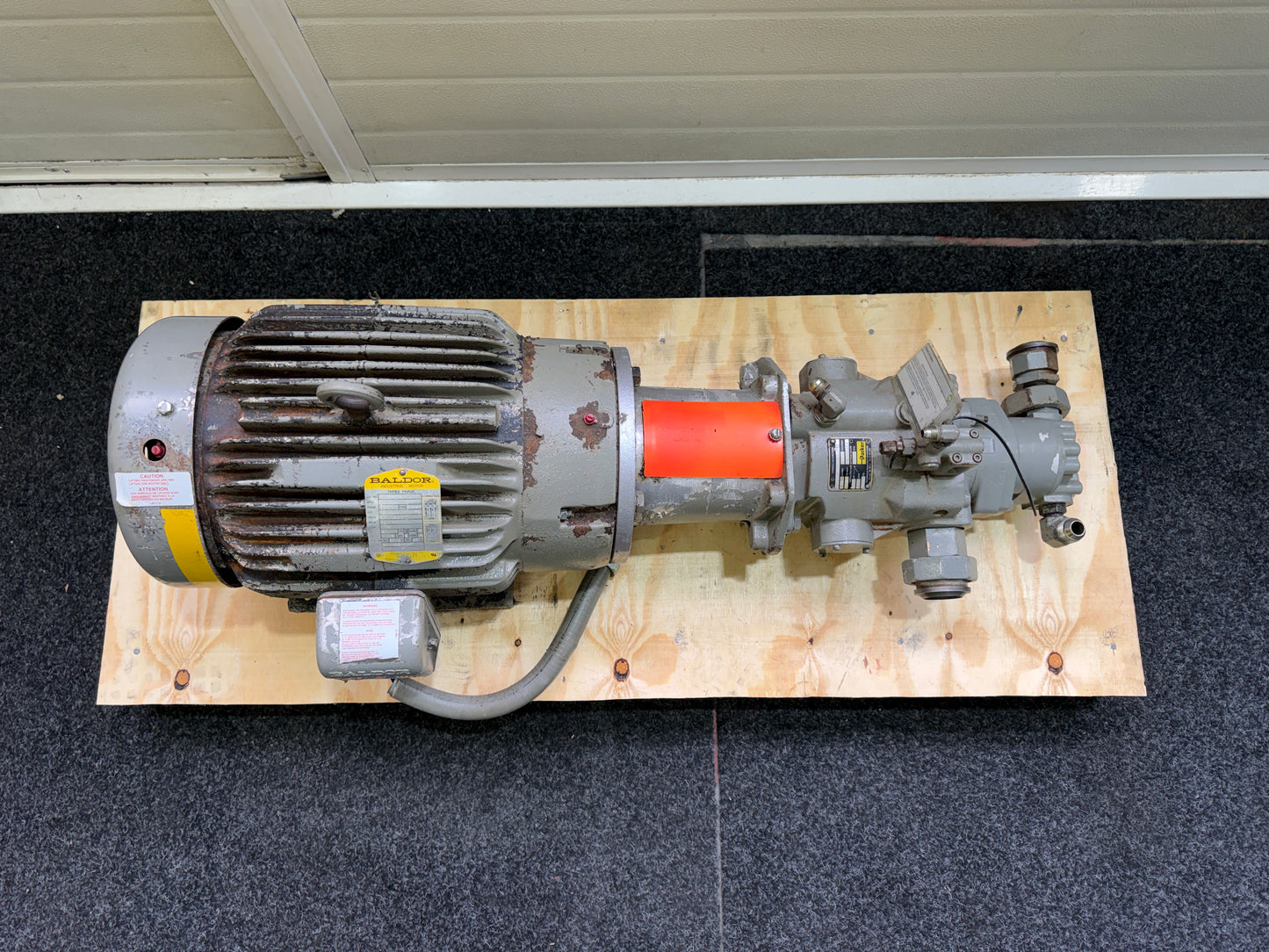 Parker PVP23303R26A2A20 Hydraulic Piston Pump + Baldor CM2333T 15HP Motor 230/460V