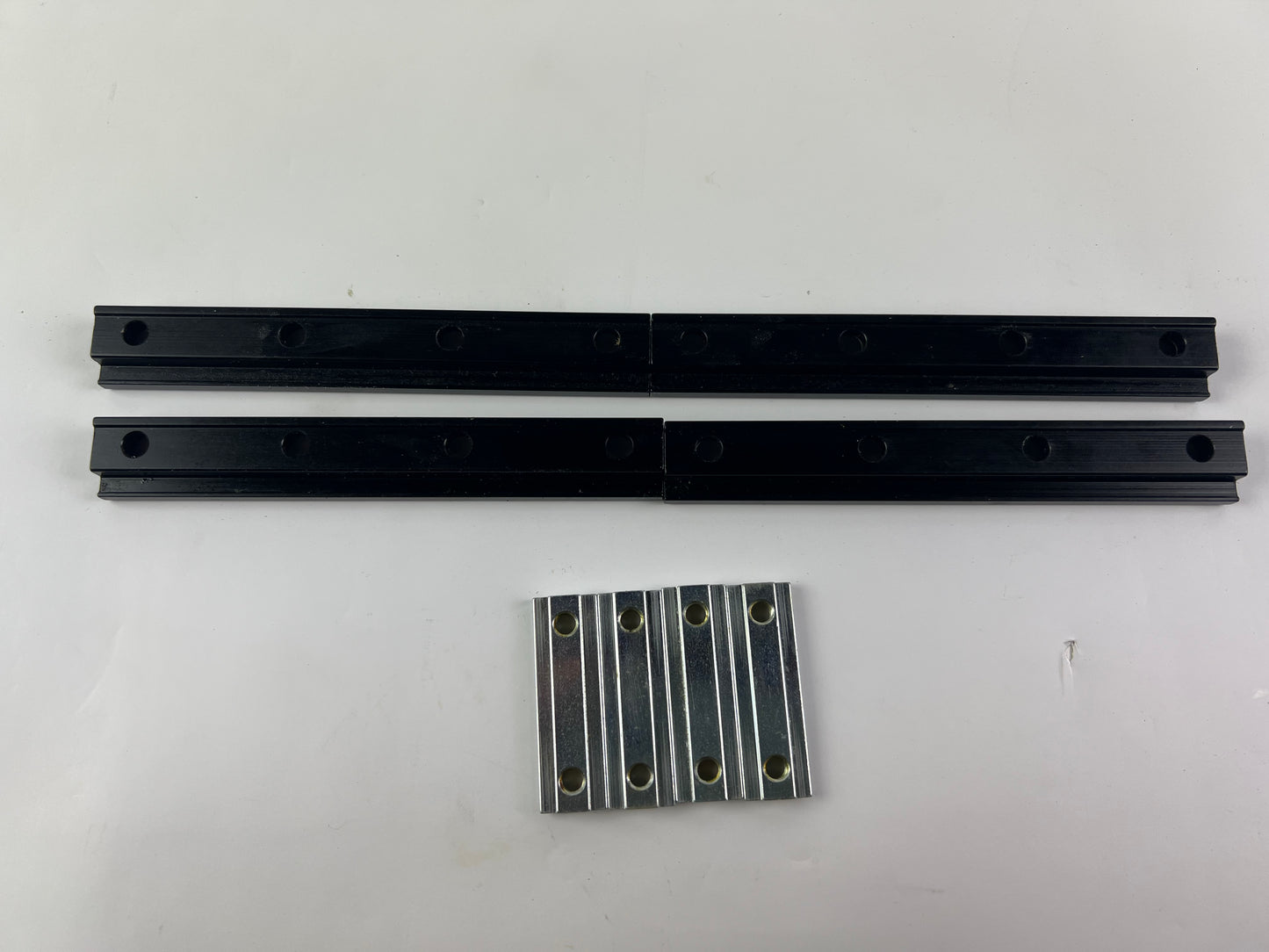 Rexroth R030520403 CKK-145-NNG1 Compact Module + R911306060 MSK040C-0600-NN-M1-UG0-NNNN Motor + 2 Cables + Sensors