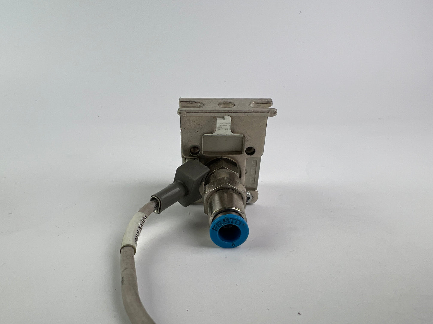 SMC ZSE30A-01-B Pressure Switch + 500cm Cable