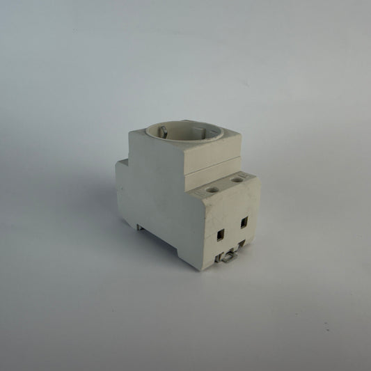 Tracon Electric C60-DAO DIN Rail Schuko Socket 230V 16A 2P+E