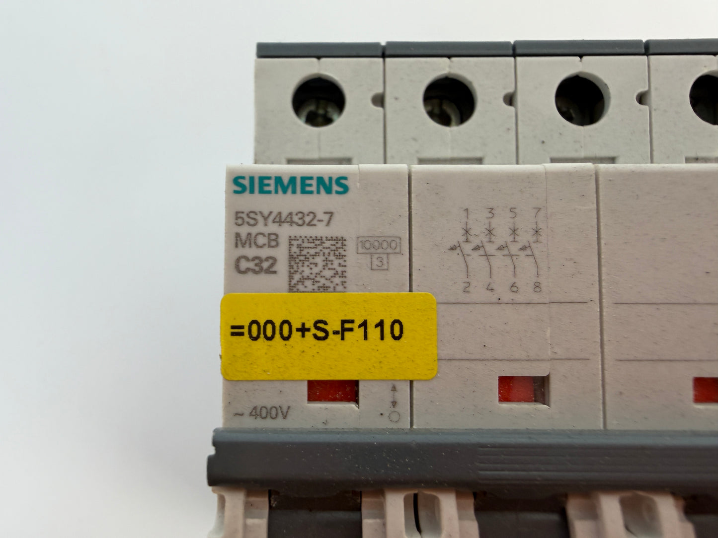 Siemens 5SY4432-7 4 Pole MCB C32 32A Circuit Breaker 10kA 400V AC