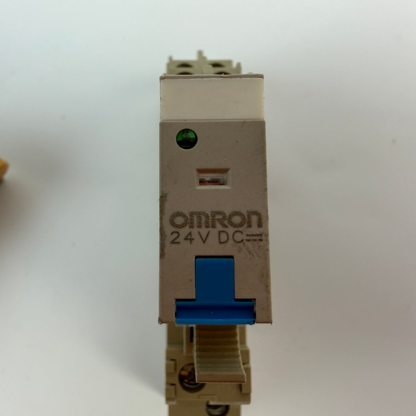 Lot of 3 Omron G2R-2-SNI(S) 24VDC Relay w/ P2RF-08-E Socket DIN Rail Mount