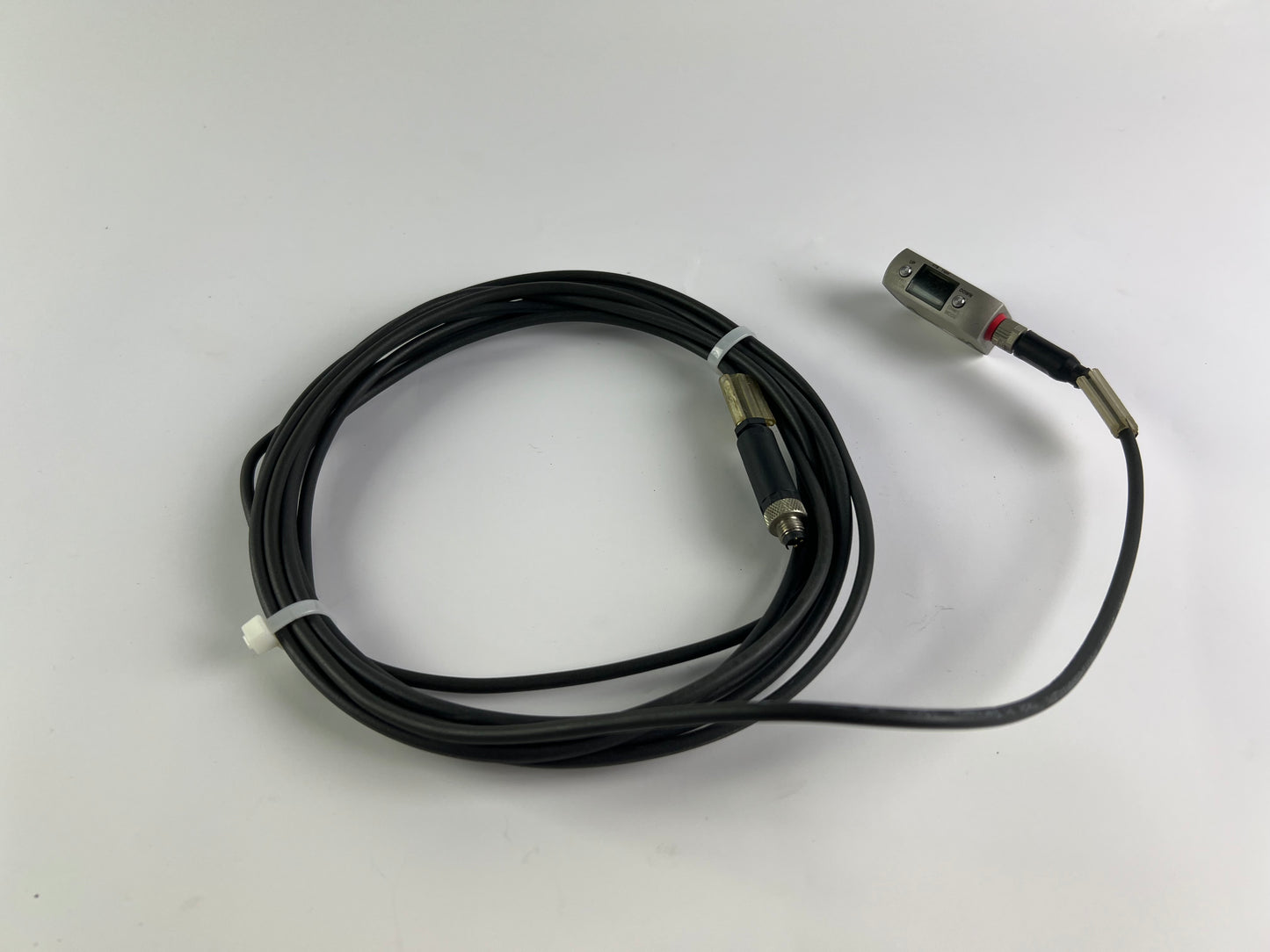1x Keyence LR-ZB250C3P Laser Sensor + 500cm Cable
