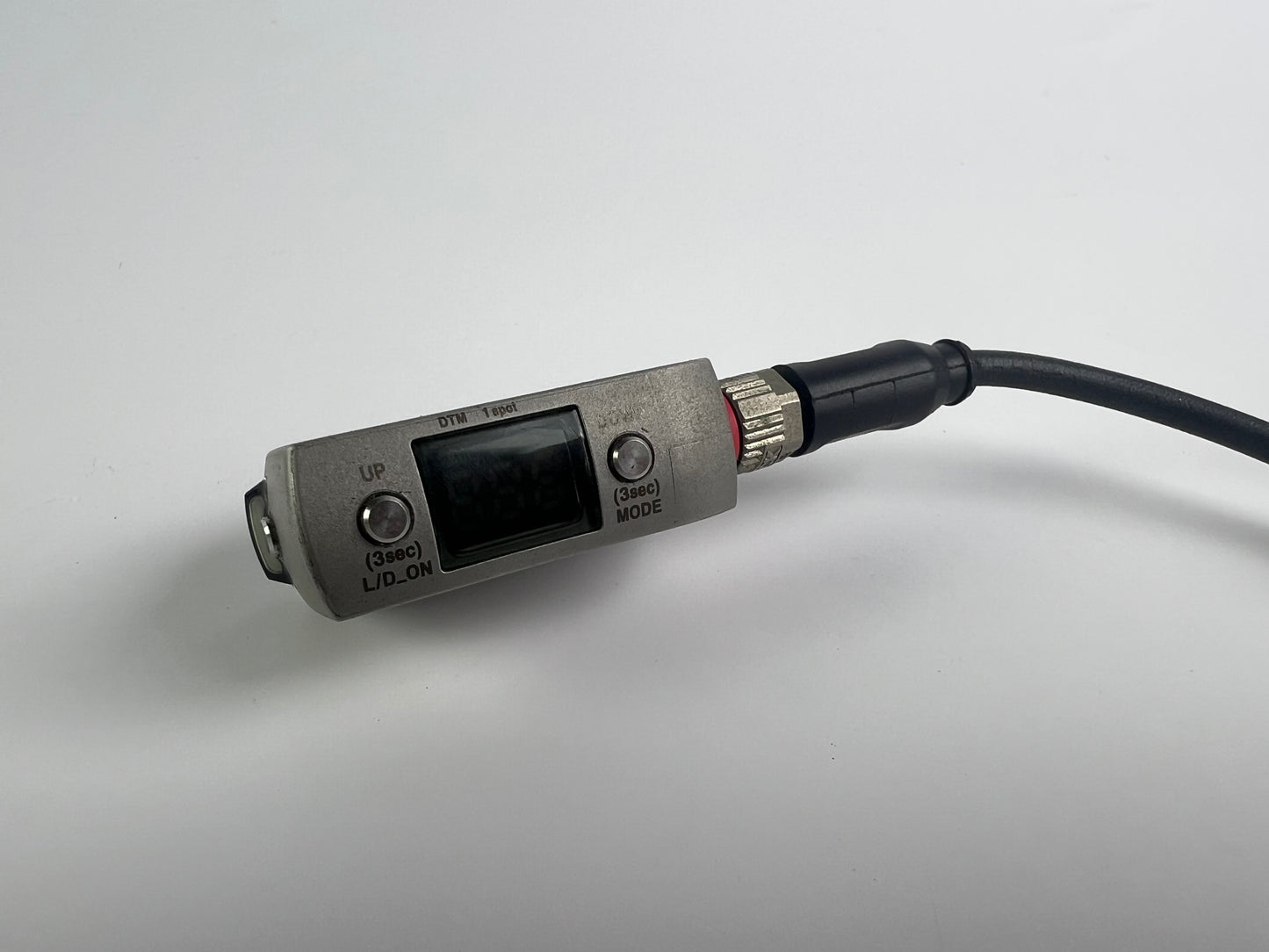 1x Keyence LR-ZB250C3P Laser Sensor + 500cm Cable