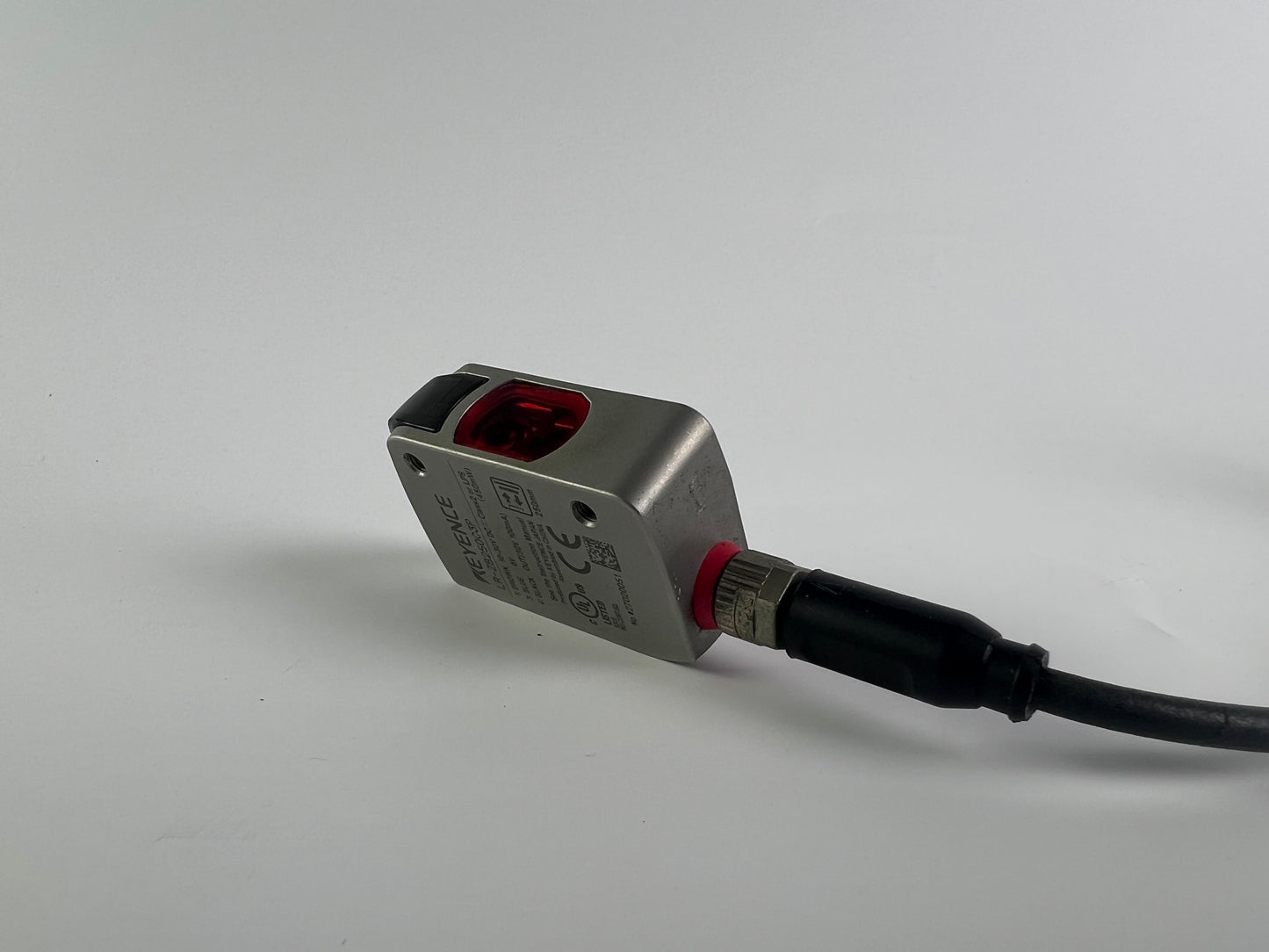 1x Keyence LR-ZB250C3P Laser Sensor + 500cm Cable