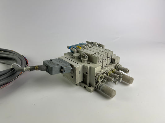 SMC SS5Y5-10-5880 Manifold + 2x SY5101R-5UF1 + 1x SY5201R-5UF1 Valves