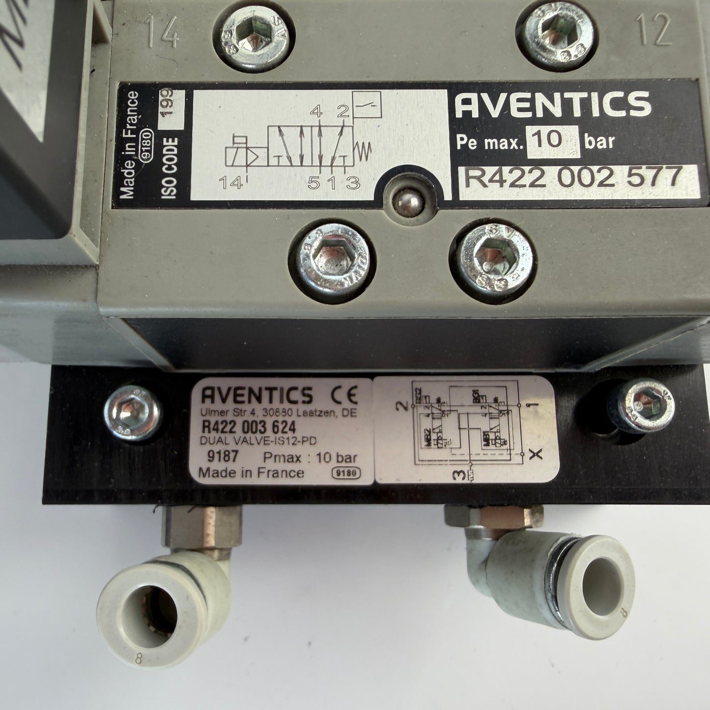 AVENTICS Dual 5/2 Directional Valve R422 002 577 w/ Island R422 003 624 Sensors Coils