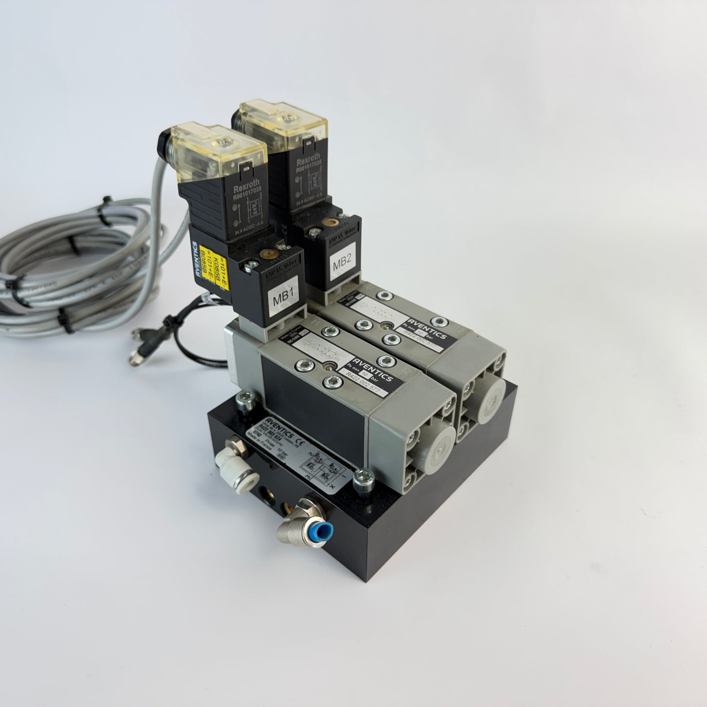 AVENTICS Dual 5/2 Directional Valve R422 002 577 w/ Valve Island R422 003 624 Sensors Coils