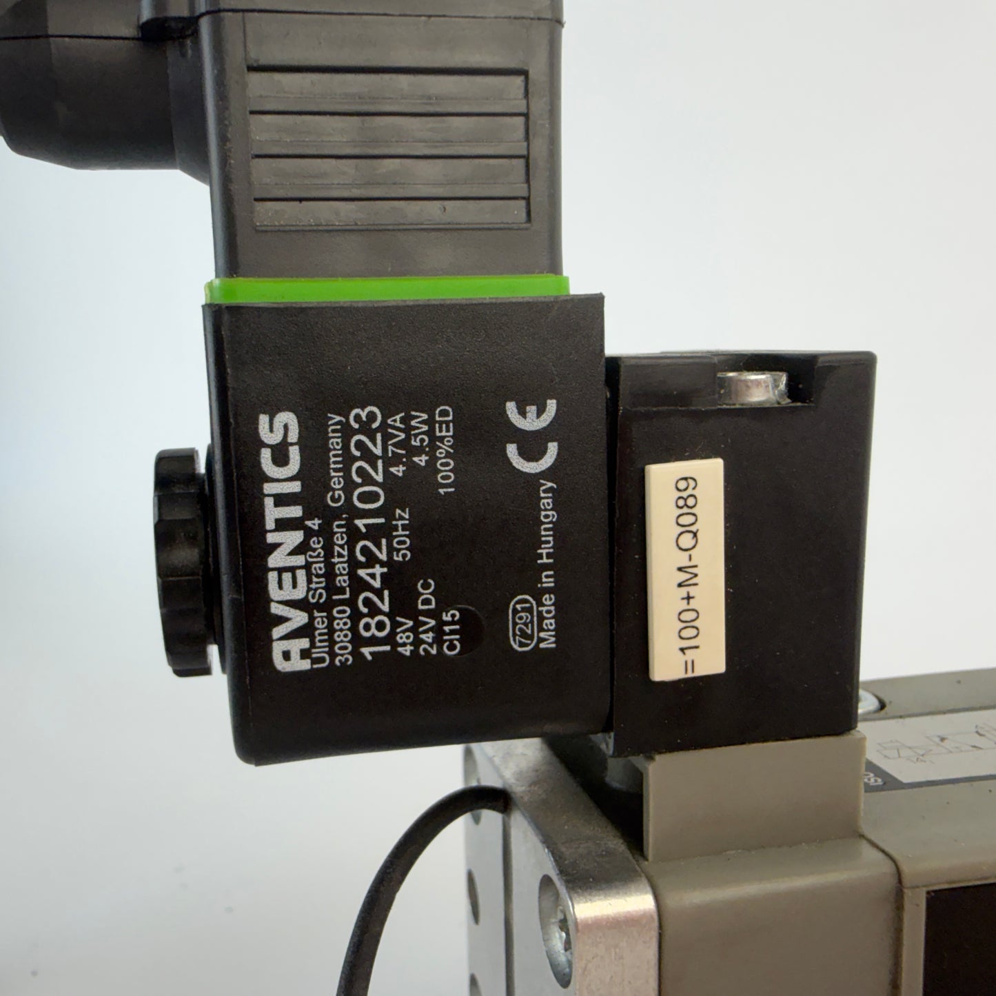 AVENTICS R422 002 577 5/2 Pneumatic Directional Valve w/ Coil 1824210223 Sensor Cable