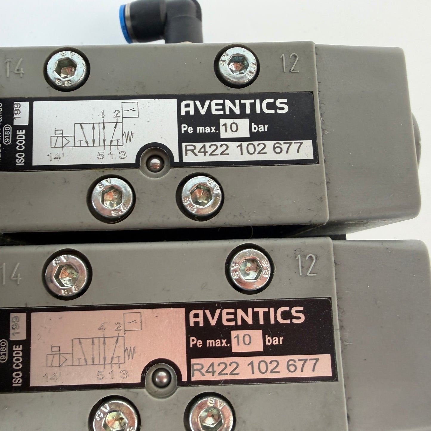 AVENTICS Dual 5/2 Pneumatic Valves R422 102 677 Valve Island R422 003 622 Sensors