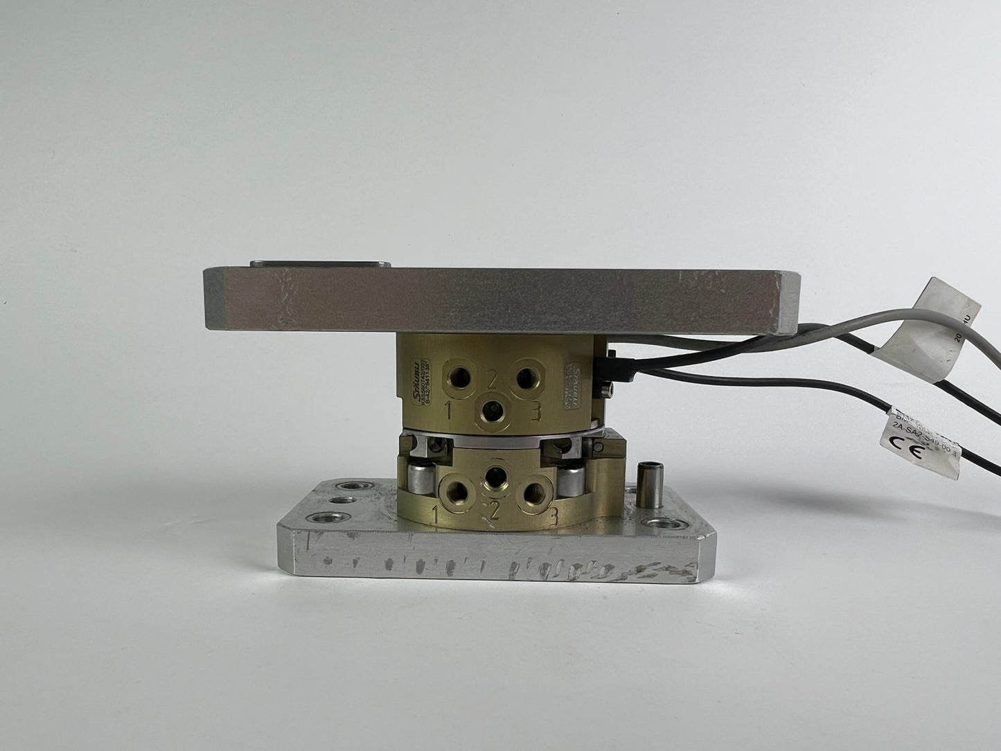 Staubli K85560742/002 B-42 941138 Automatic Robotic Tool + 2x Balluff Sensors BMF001L + 1x Sensor