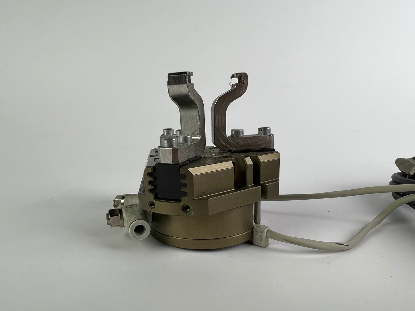 Schunk PZN 50/1 Pneumatic Centric Gripper 303309 355N 4mm + 2 Sensors 240cm