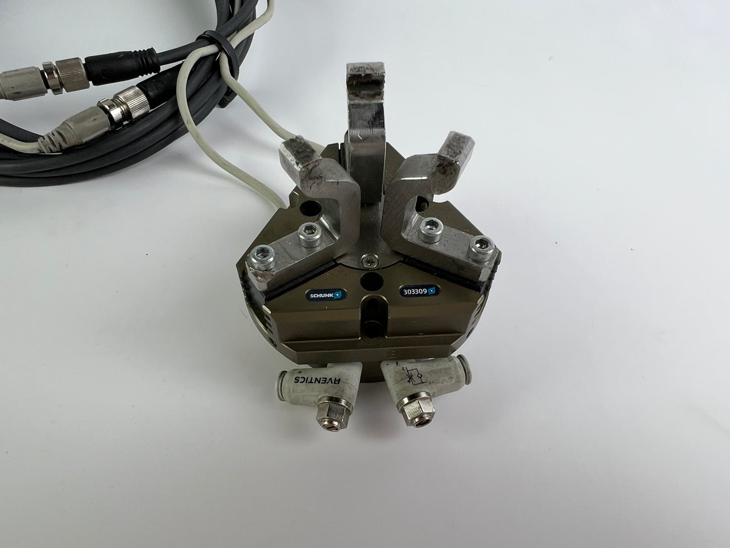 Schunk PZN 50/1 Pneumatic Centric Gripper 303309 355N 4mm + 2 Sensors 240cm