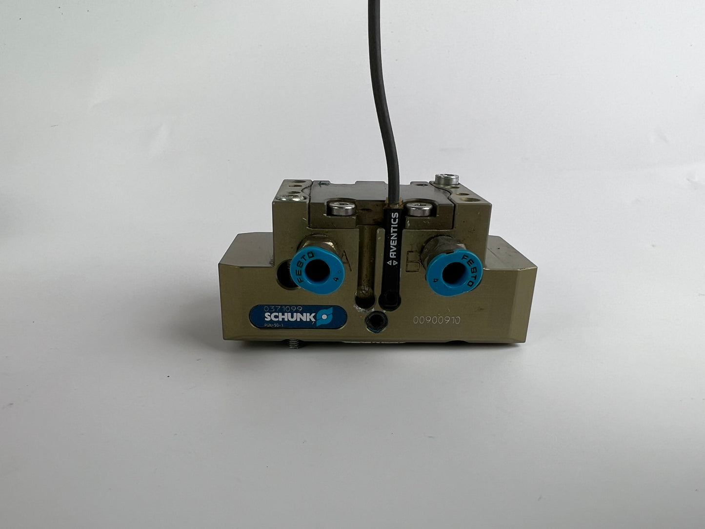 Schunk PGN-plus 50-1 Universal Gripper 0371099 + Aventics Sensor 7290