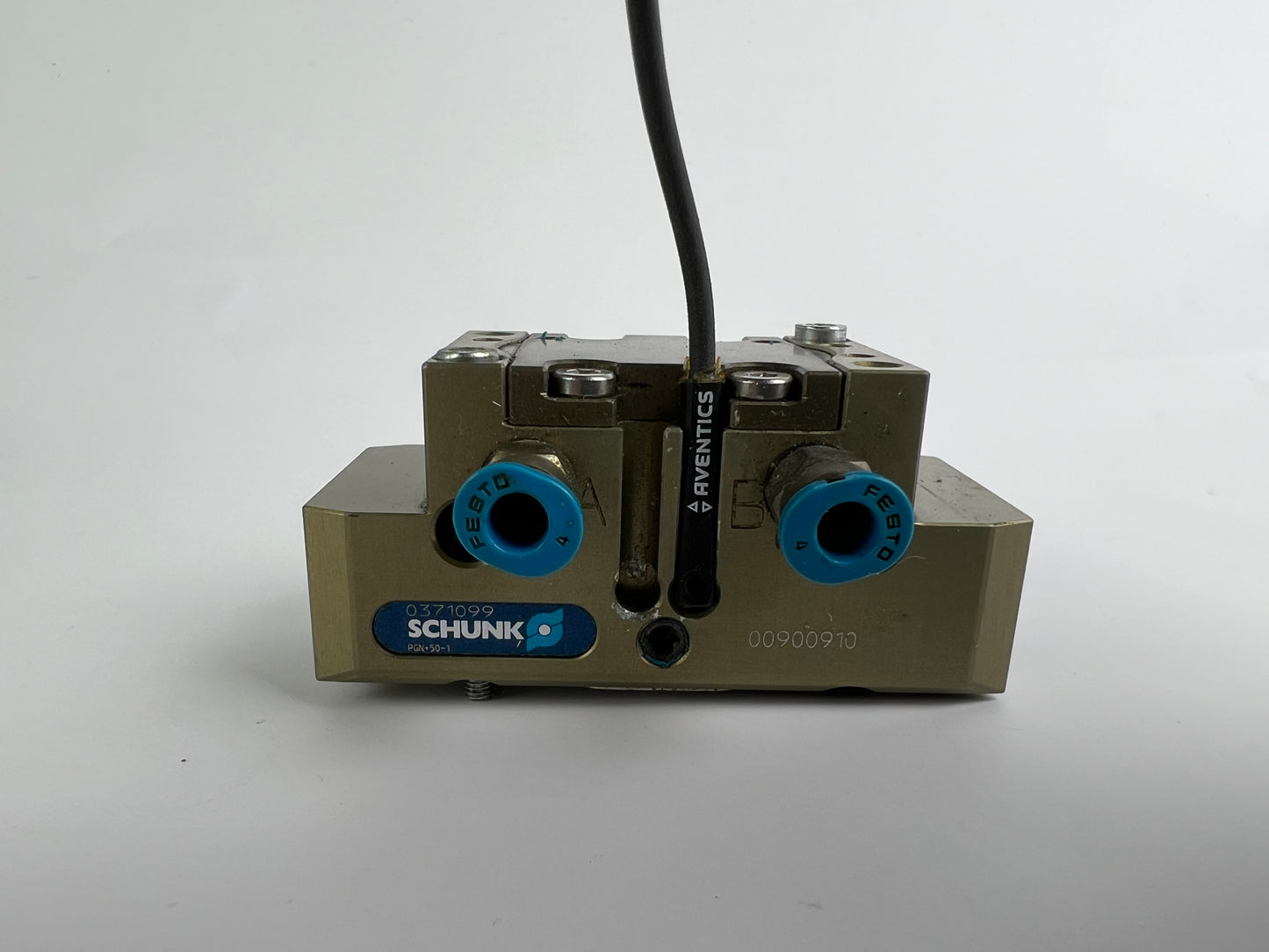Schunk PGN-plus 50-1 Universal Gripper 0371099 + Aventics Sensor 7290
