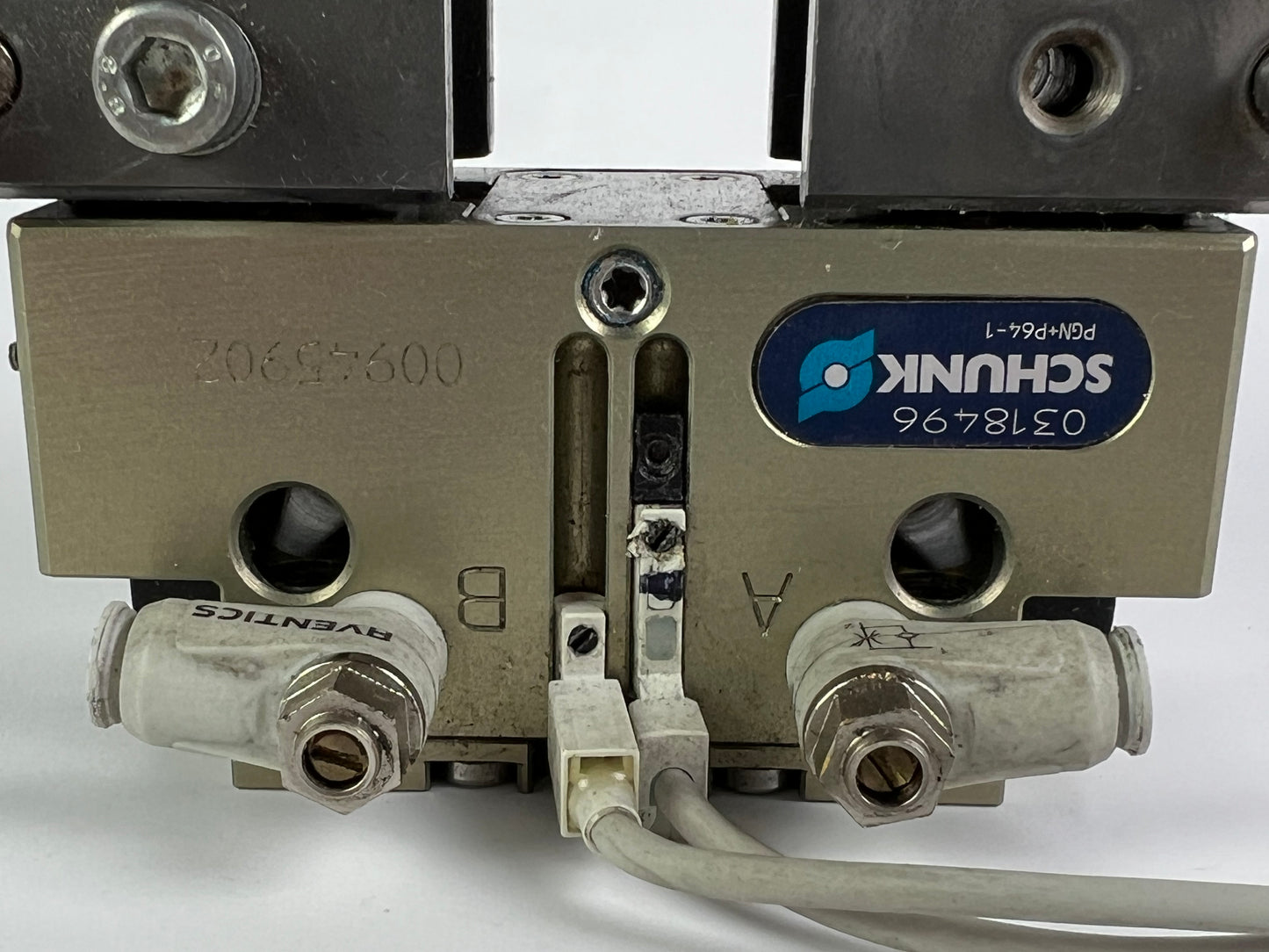 Schunk PGN+P64-1 Pneumatic Gripper 0318496 + 2x Sensors 135cm