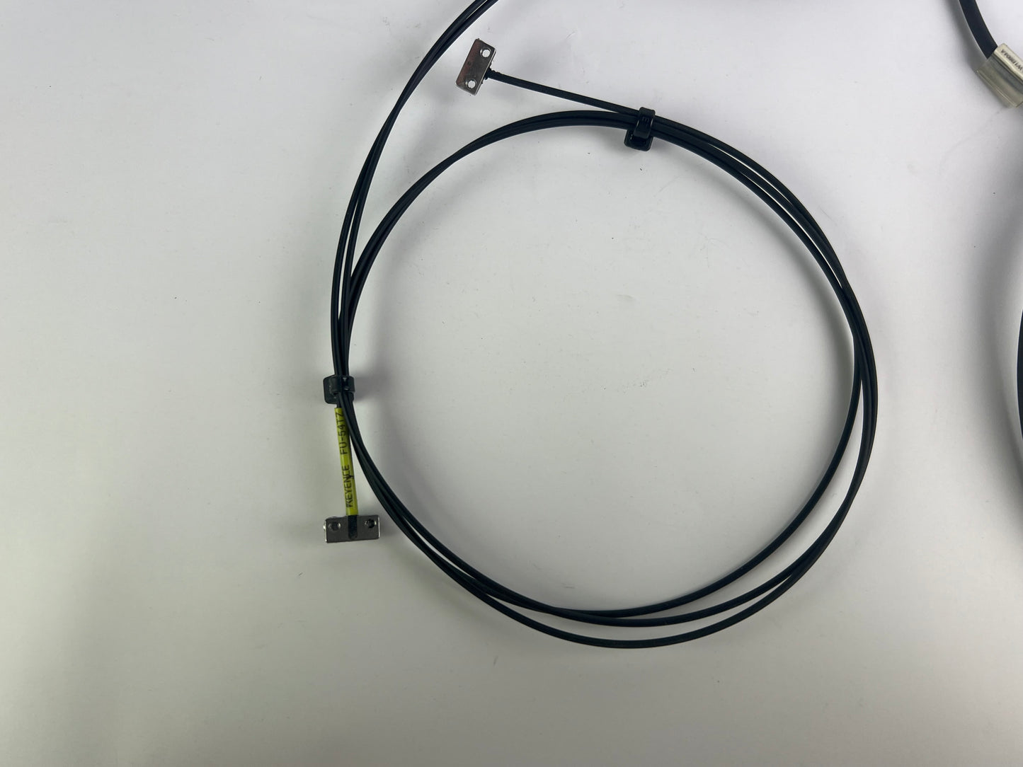 Keyence FS-N41C Fiber Sensor Amplifier + 2x FU-54TZ Fiber Units + 220cm Cable