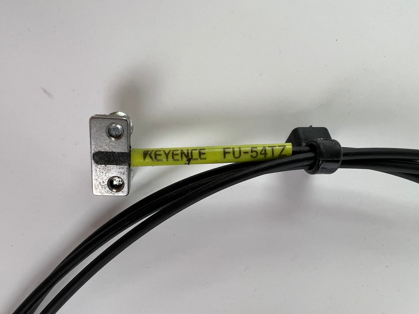 Keyence FS-N41C Fiber Sensor Amplifier + 2x FU-54TZ Fiber Units + 220cm Cable