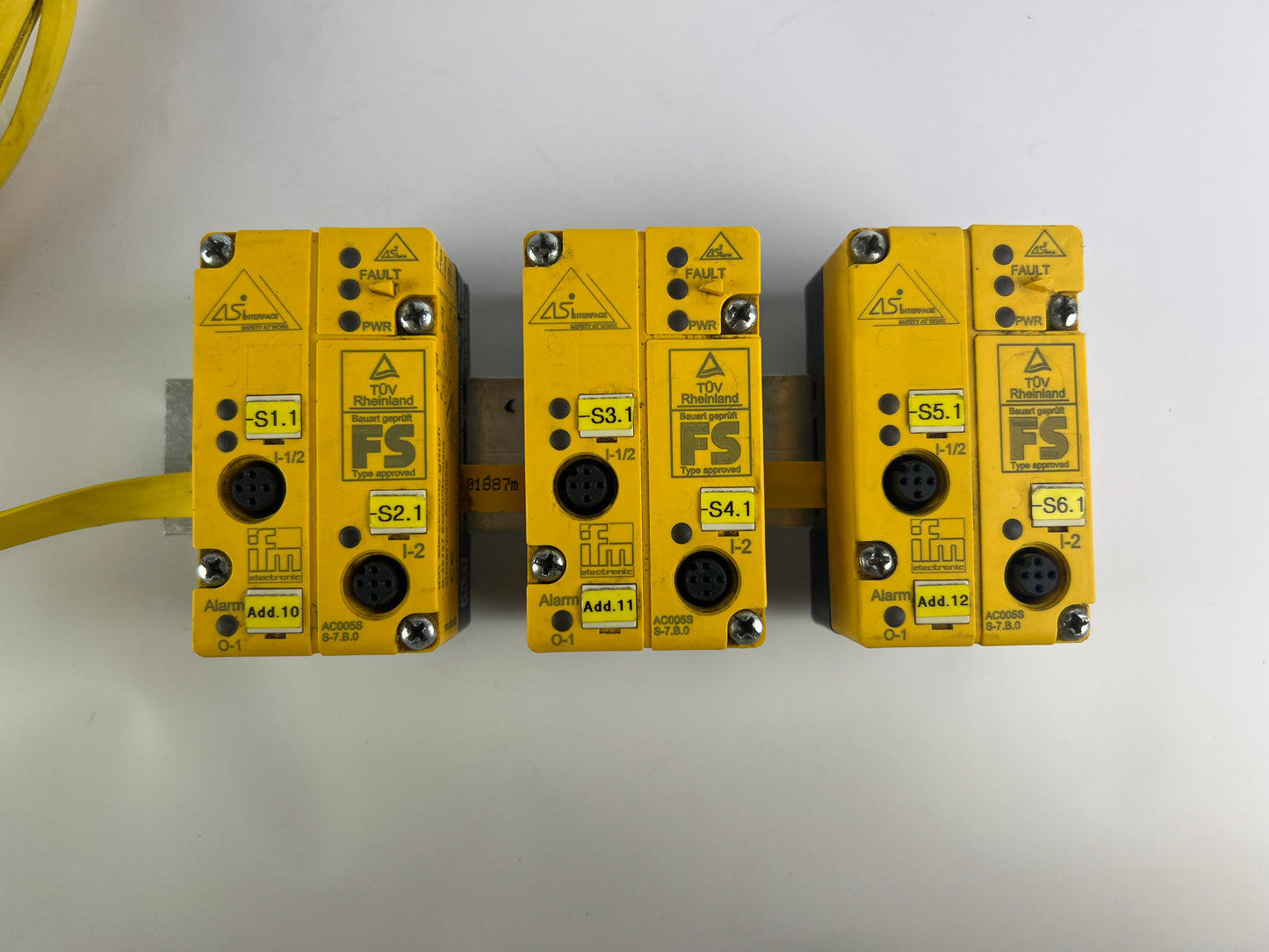 3x IFM AC005S Safe AS-Interface ClassicLine Module + 6m Cable
