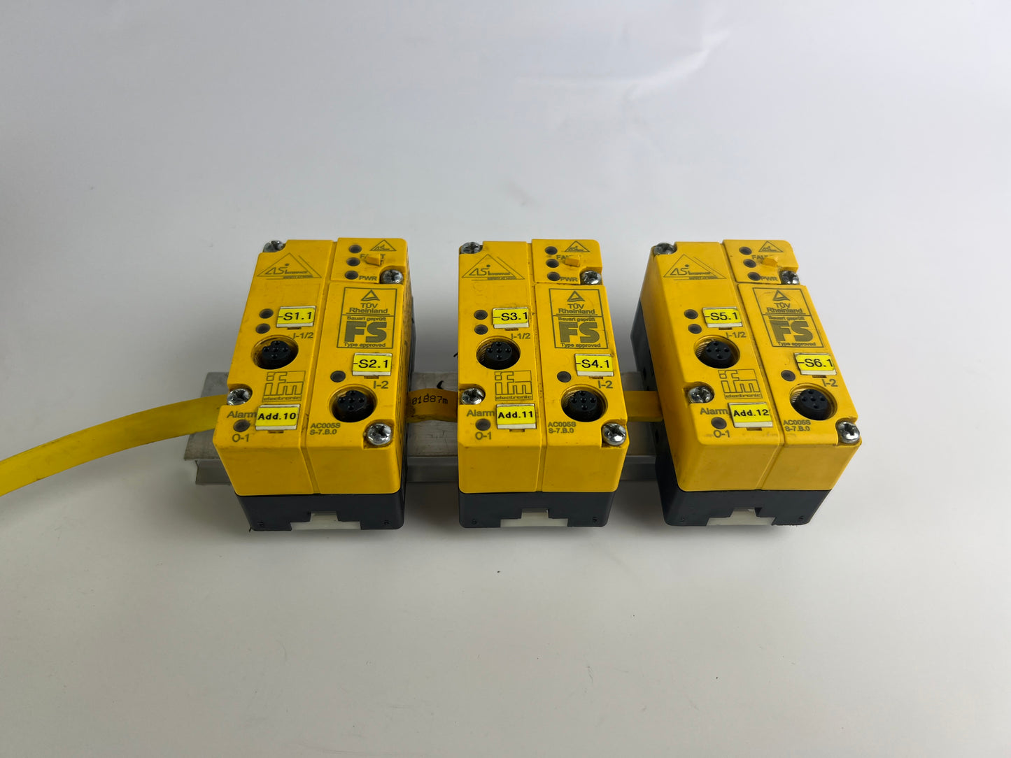 3x IFM AC005S Safe AS-Interface ClassicLine Module + 6m Cable
