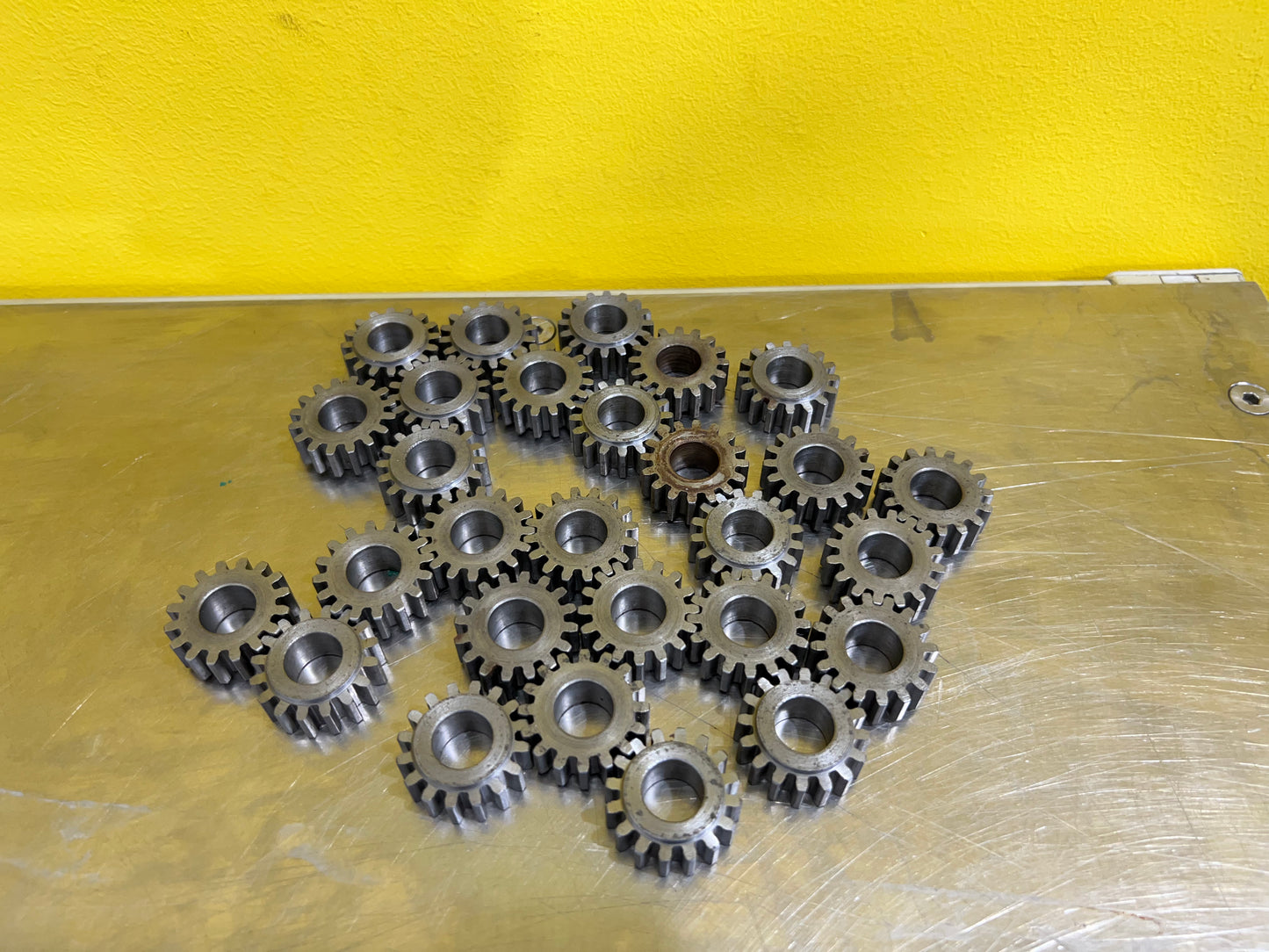 Boston Gear NB 16B Spur Gear