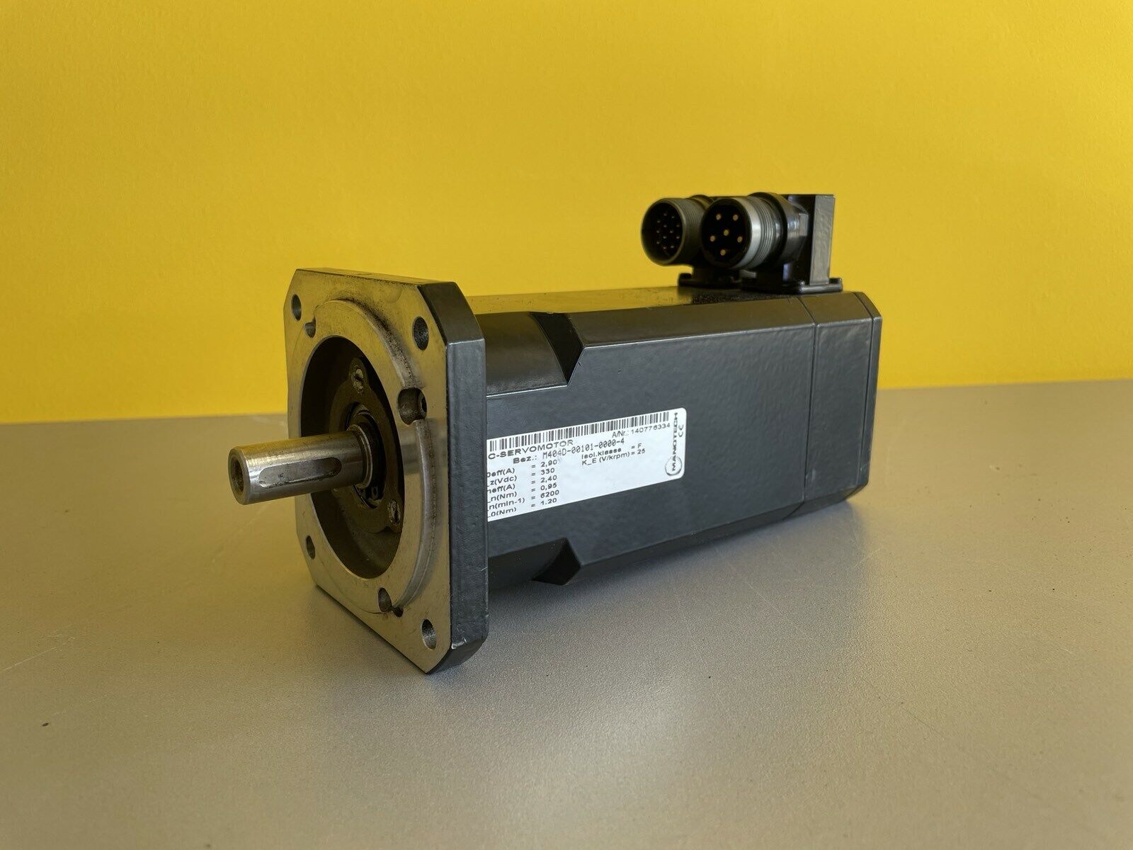 MANOTECH AC SERVO MOTOR M404D-00101-0000-4