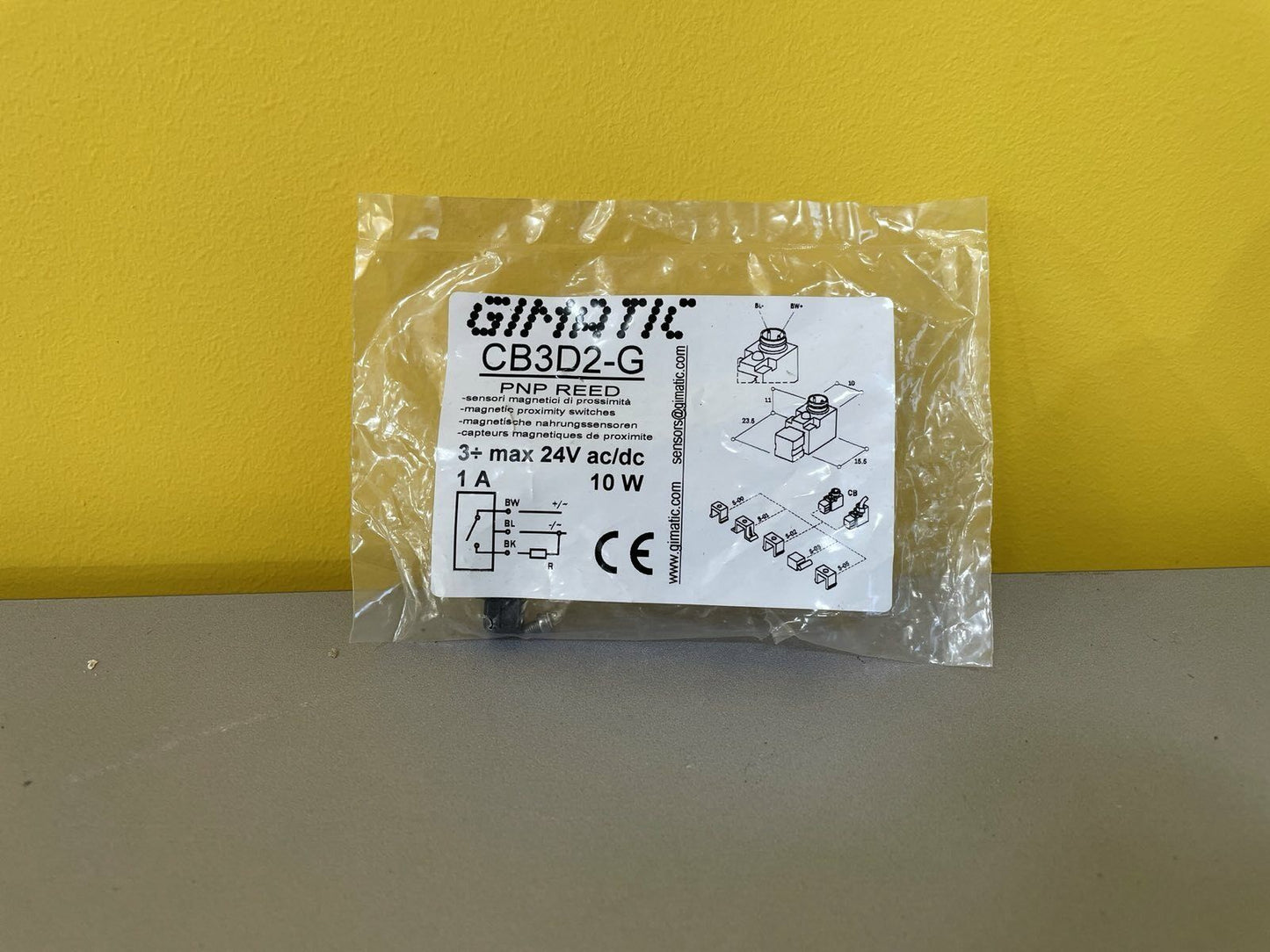 Gimatic CB3D2-G magnetic proximity switch