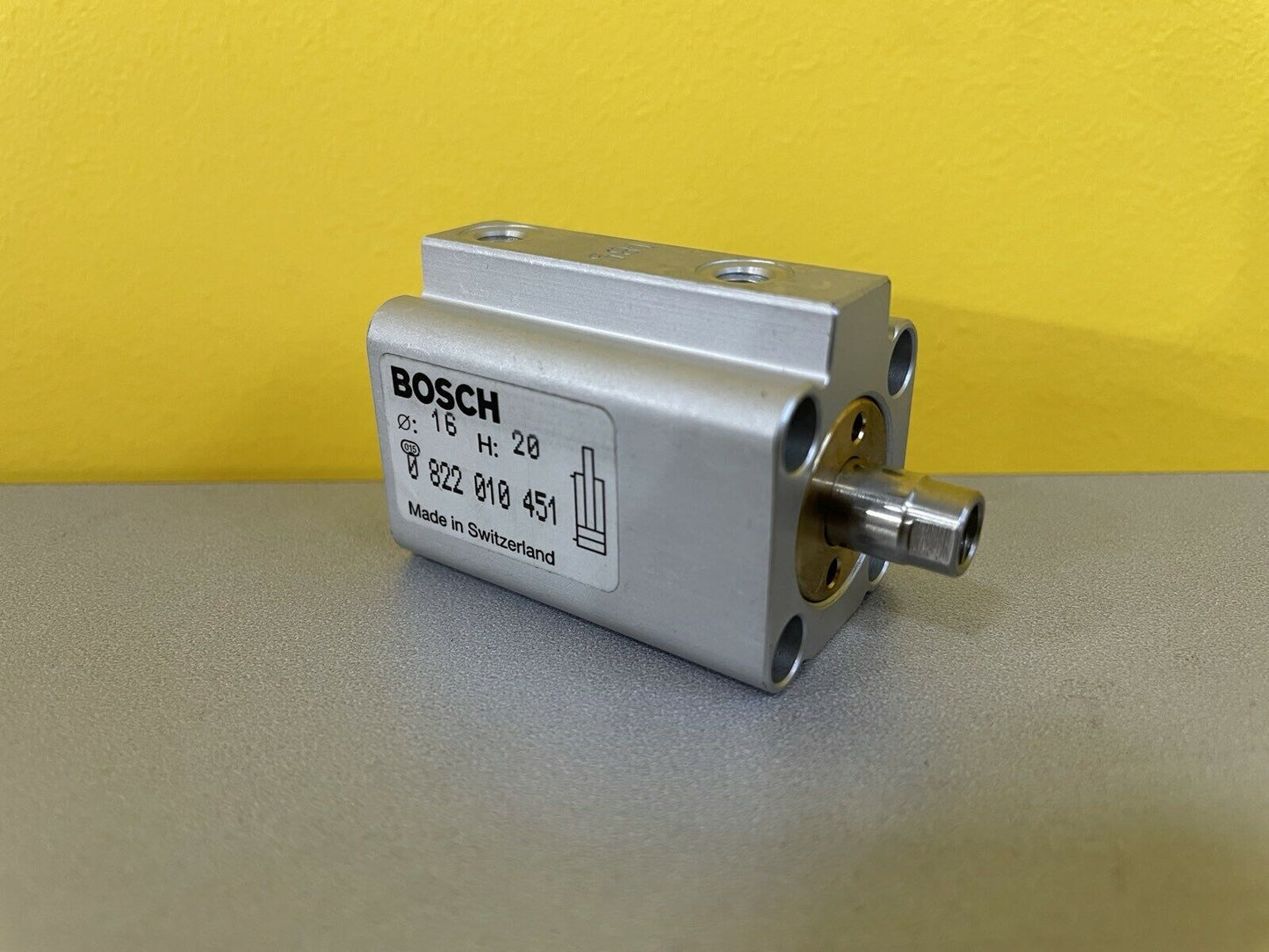 BOSCH 0 822 010 451 COMPACT CYLINDER