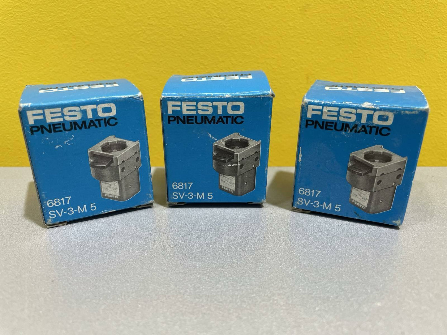 Festo Front panel valve SV-3-M5 ; 6817