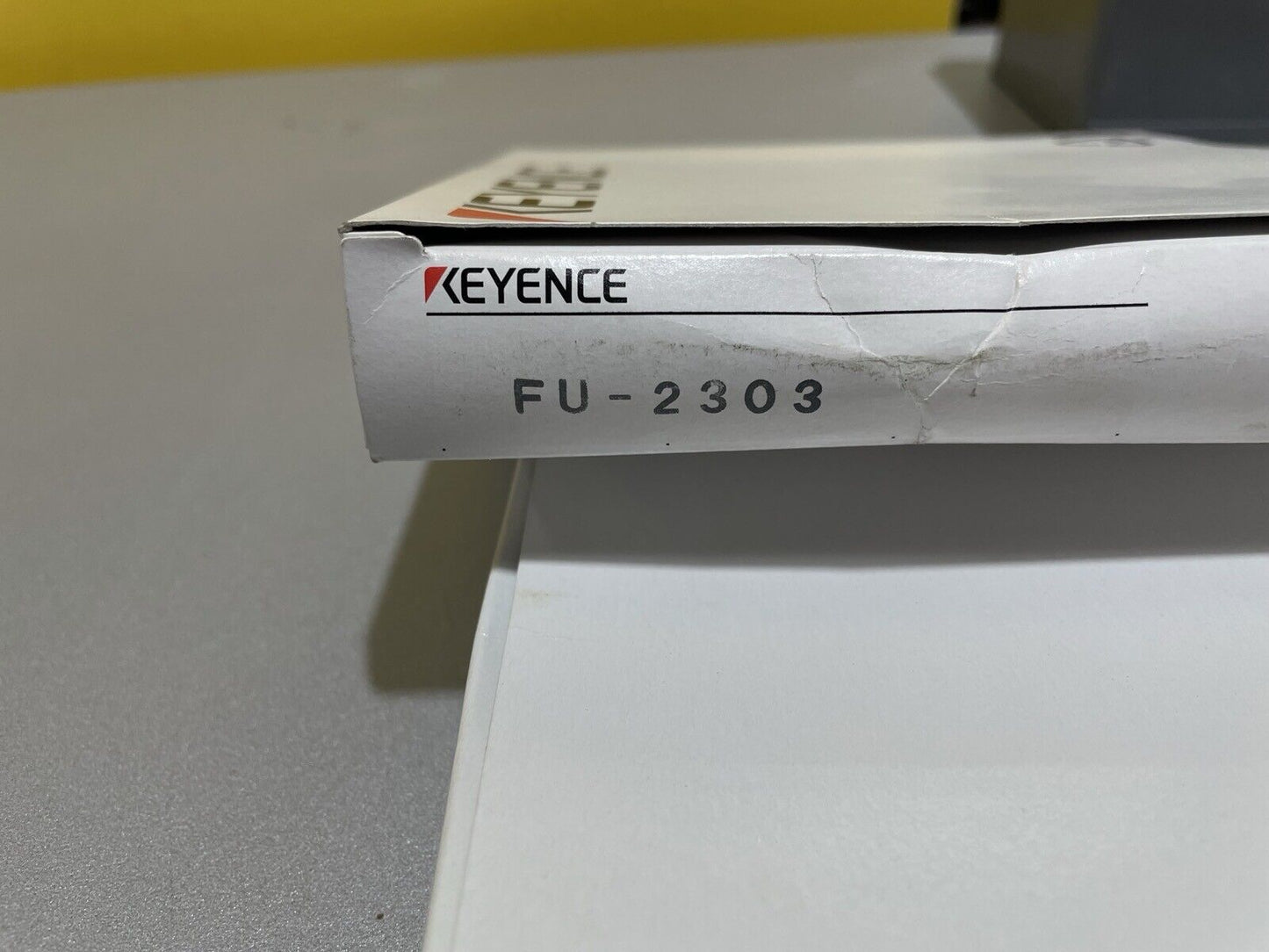 KEYENCE Fiber Optic Sensor FU-2303