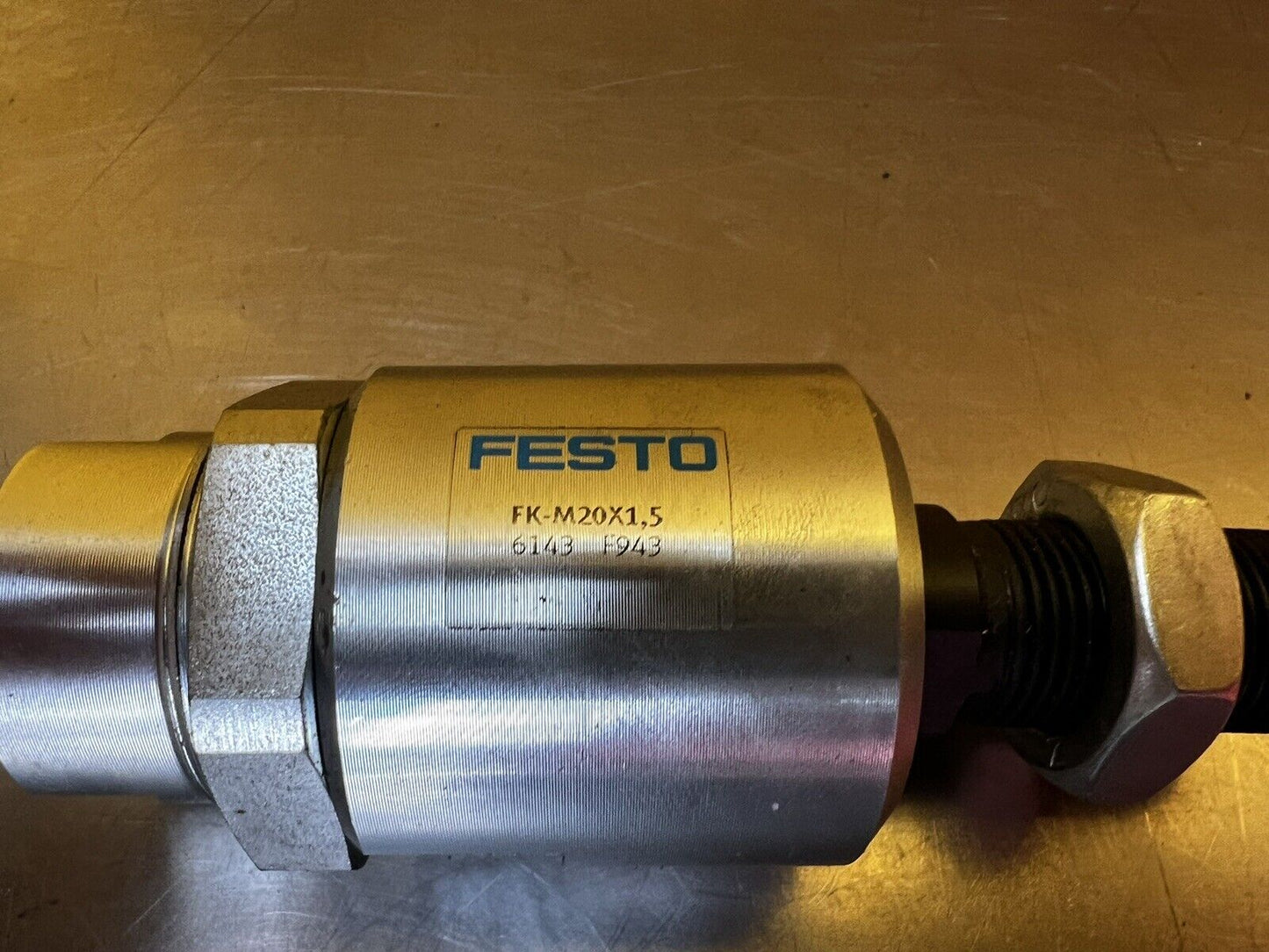 Festo Festo Floating Joint FK-M20X1,5 For Use With Cylinder