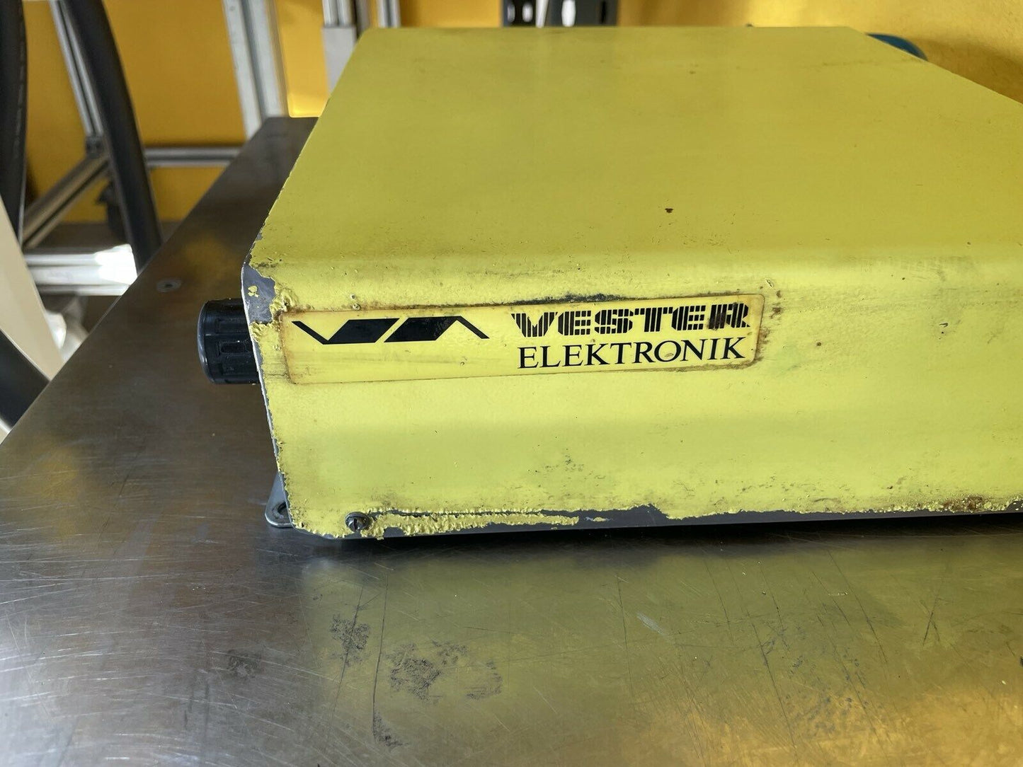 Vester Elektronik SSL A6/2 Strip oil lubricator